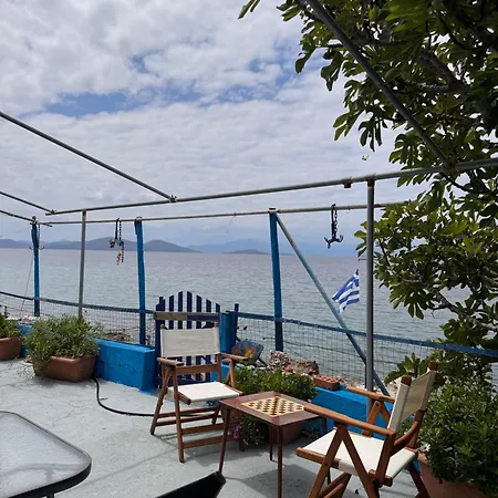 Sotirias House Holiday home *