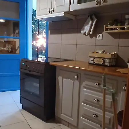 Sotirias House بيت للعطل *