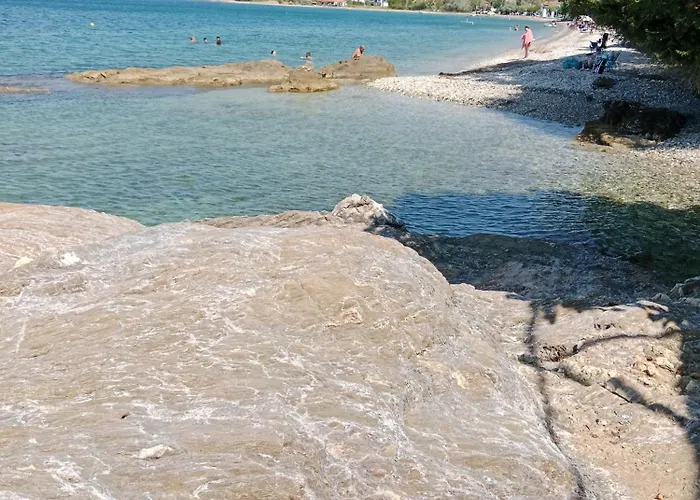 Sotirias House Case de vacanță *