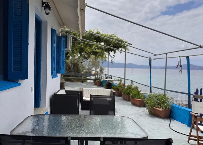 Sotirias House Case de vacanță