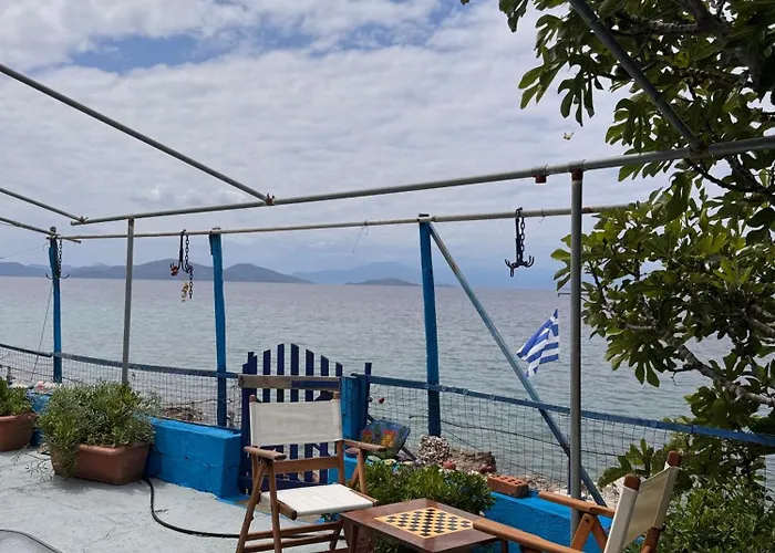 Sotirias House Case de vacanță *