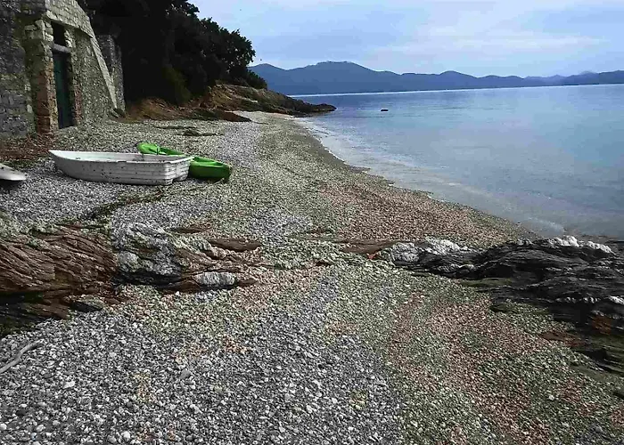 Sotirias House Case de vacanță *