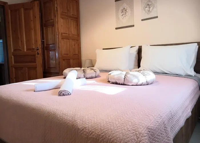 Sotirias House Case de vacanță